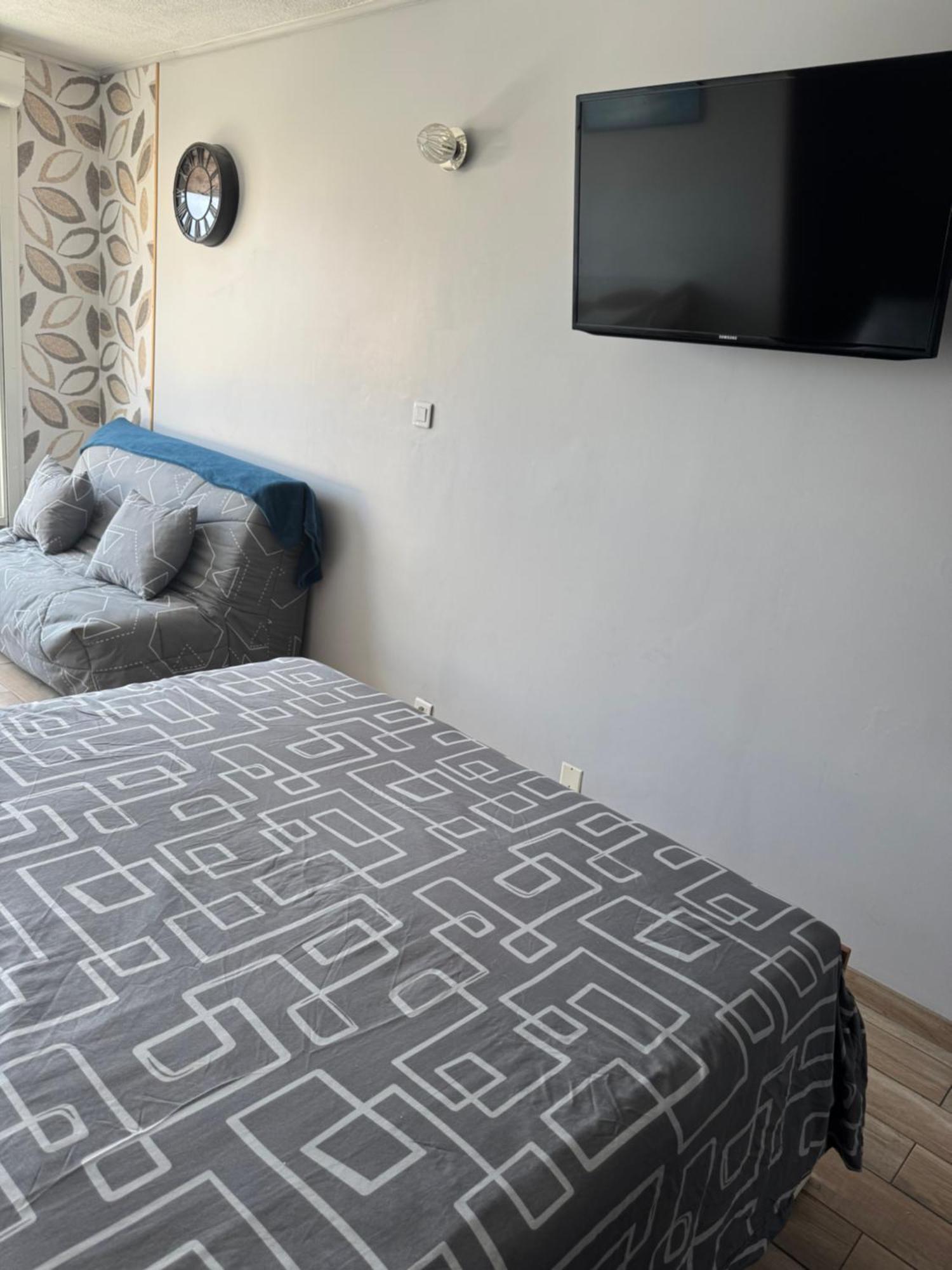 Studio Cosy Climatise Vue Sur Port 아그 외부 사진